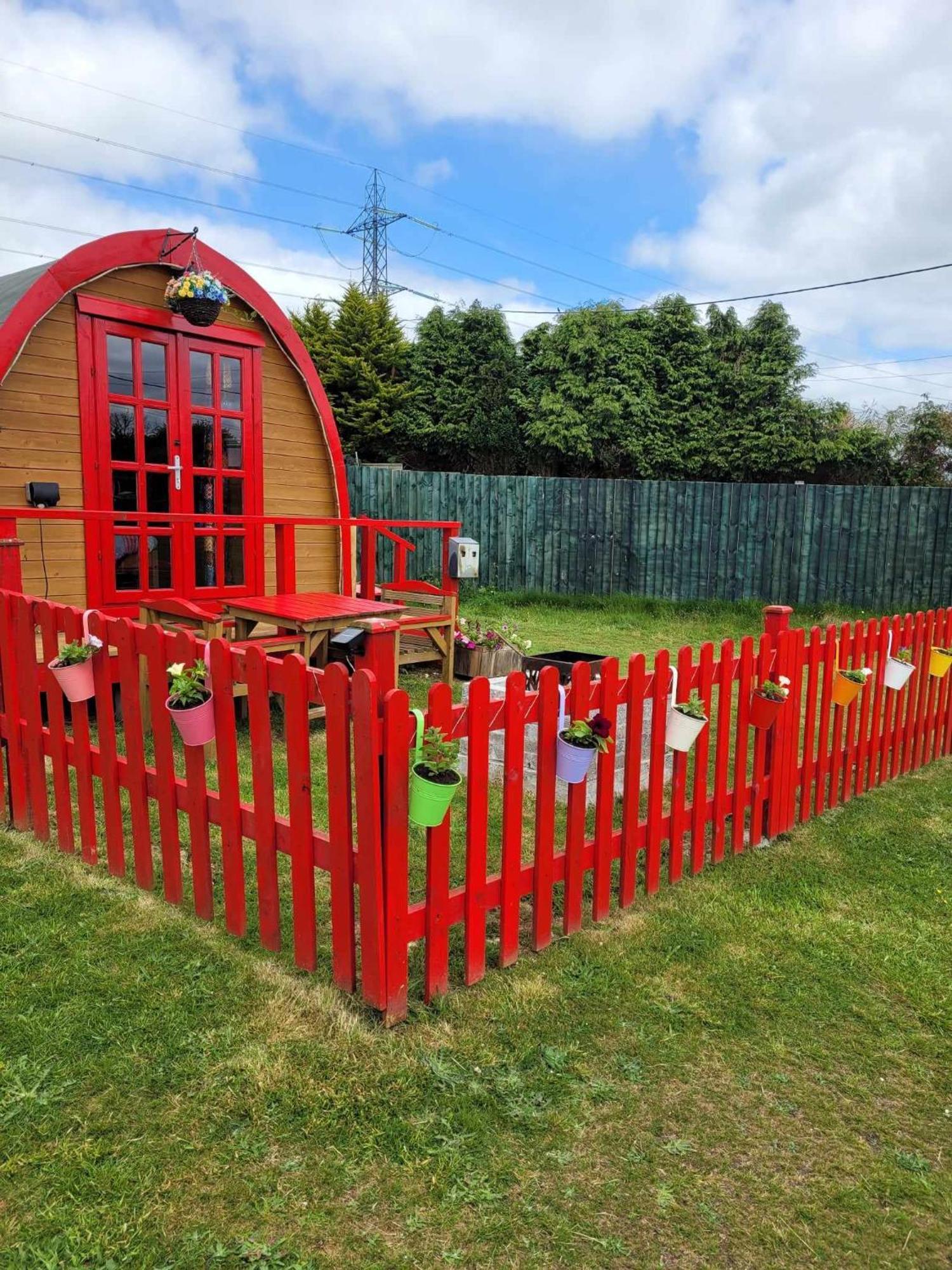 Cosy Glamping Pod Glamping In St Austell Cornwall Lanivet Extérieur photo